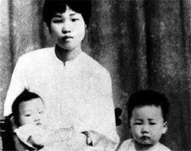 杨开慧英年牺牲，毛主席半生犹记妻子短发，不知她留下四千字情书 - 9
