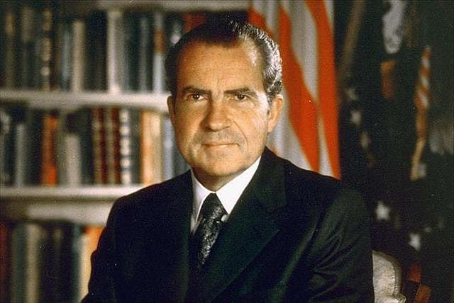 尼克松访华，看到“打倒美帝”标语，主席妙答，尼克松会心一笑 - 9