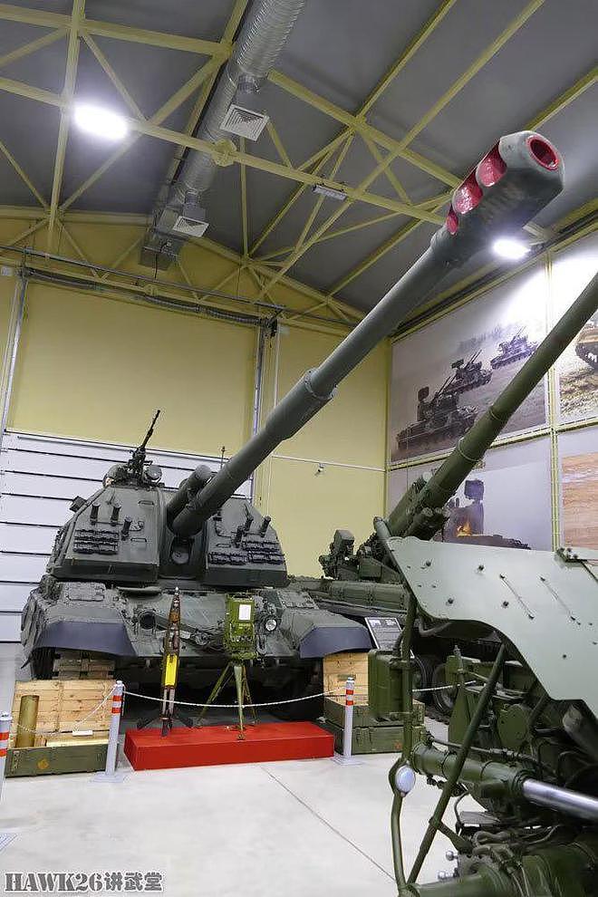 细看：俄罗斯博物馆展出“红土地”激光制导炮弹系统 整体略笨重 - 1