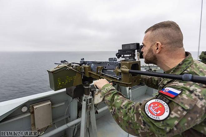 丹麦海军往机枪表面涂油 非常少见的谜之操作 推测防止水雾冻结 - 5