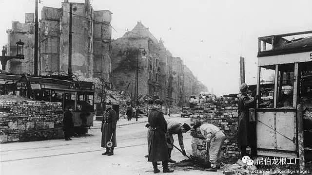 魔窟街垒：柏林战役期间的反坦克工事 - 25
