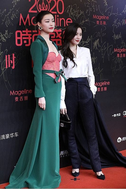 倪妮和刘诗诗同框，服装搭配不同显出的风格也不同，但看着都挺美 - 5