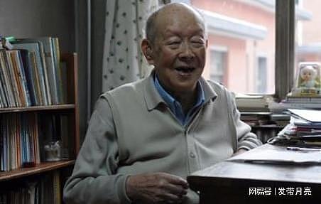 他是爱因斯坦的好友，也是汉语拼音的发明者，活了112岁 - 2