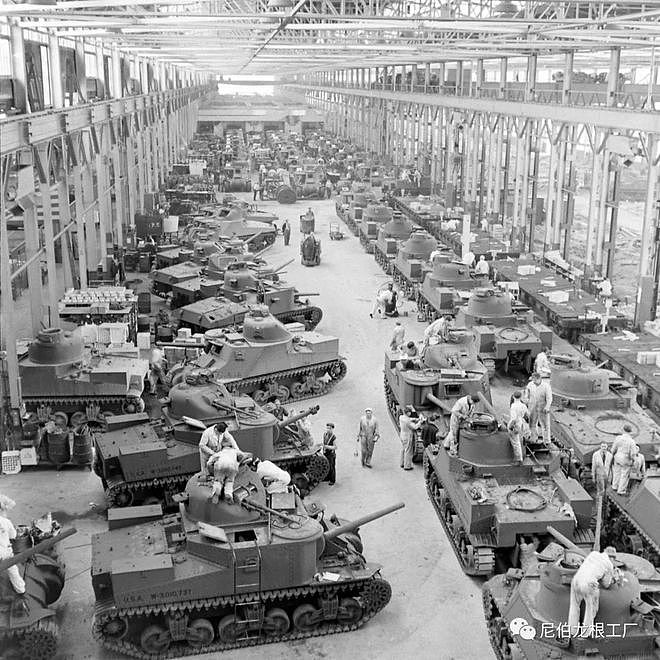 汽车城日常：二战美军M3中型坦克的生产线留影 - 1