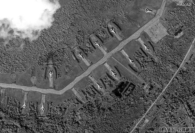 卫星照片解读：俄军战略轰炸机被炸 乌克兰情报小组从俄境内偷袭 - 4