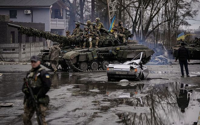 俄媒：美国军事专家称布查民众是被乌克兰军队杀害 - 2