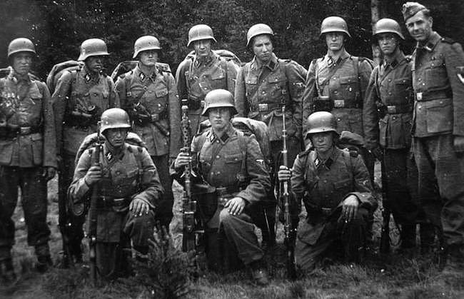 二战德军步兵班：10人小队编制合理，火力凶猛配置堪比连队 - 3