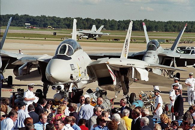 图记美国海军F-14“雄猫”舰载机2006年退役仪式现场 - 2