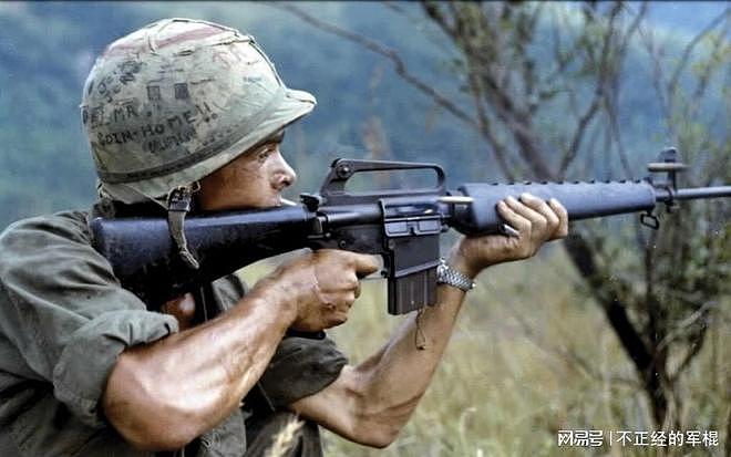 M16缩短了就是M4卡宾枪么？M4卡宾枪之前的那些缩短尝试 - 2