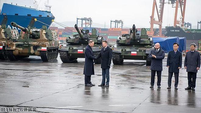 波兰总统亲自迎接第一批韩国重型武器 K2主战坦克 K9自行榴弹炮 - 9