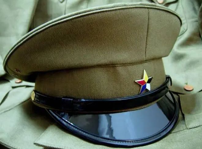 全面抗战时期，日伪军的各式军帽、军服大盘点 - 22