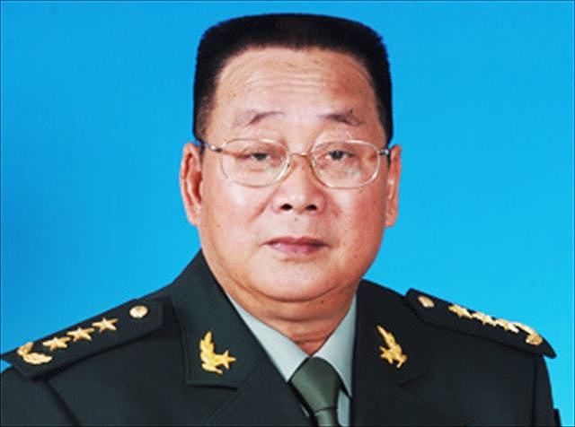 对越十年轮战，廖锡龙一战成名，邓小平点名：重点培养，先当军长 - 9