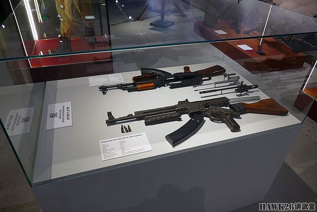 俄罗斯军事历史博物馆新增精彩陈列 揭示Stg44与AK-47之间的关系 - 1
