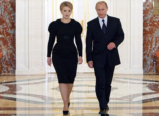 前乌克兰美女总理气质太好！当年穿小黑裙和普京同框，堪比超模啊 - 4
