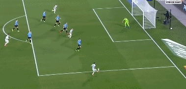 3-0！梅西炸裂表演：30米传球破门+仙人指路！阿根廷猛追巴西 - 6