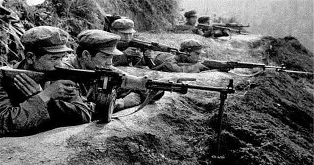 中越战争最好的自动步枪就是它：装备解放军30多年的81式自动步枪 - 4