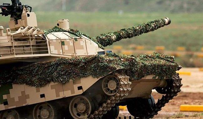 15式轻型坦克的105毫米坦克炮能否击穿T-90S？萨沙问答第91集 - 1