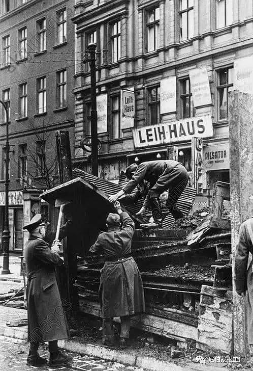魔窟街垒：柏林战役期间的反坦克工事 - 30