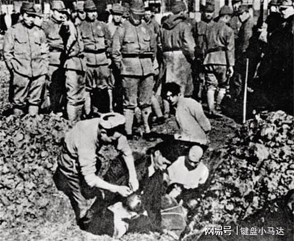 南京大屠杀幸存者雷桂英：9岁时她正在做饭，日军闯进来欺负了她 - 2