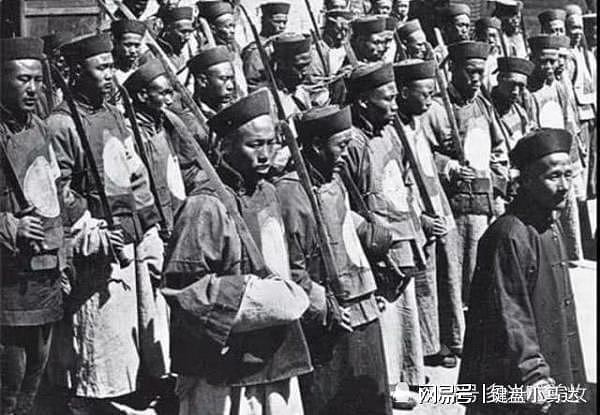 清朝灭亡，100万清军多数被遣散，唯独有一支撑到1997年 - 1