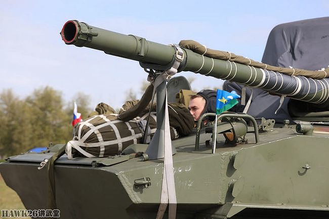 俄罗斯空降兵亮相“西方2021”演习 首次全员装备BMD-4M伞兵战车 - 10