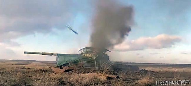 乌克兰试射“标枪”反坦克导弹 靶标配顶部装甲 模拟俄军新装备 - 6