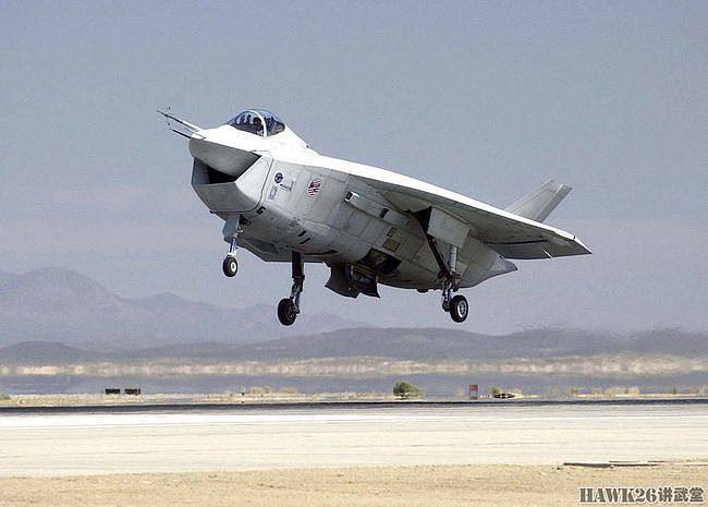 专访X-32首席试飞员：讲述为何会败给X-35 丑陋的外形具有欺骗性 - 7