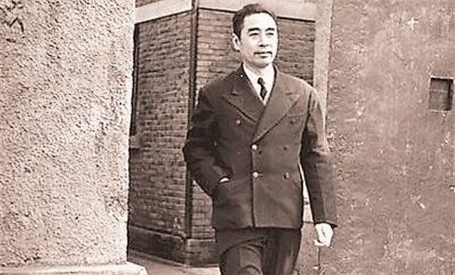 宋希濂被特赦后，周总理亲自道歉，1985年在机场给陈赓遗孀塞钱 - 7