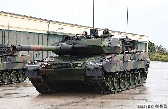 德军接收首批14辆豹2A7V主战坦克 新车体老炮塔 数量将达205辆 - 17