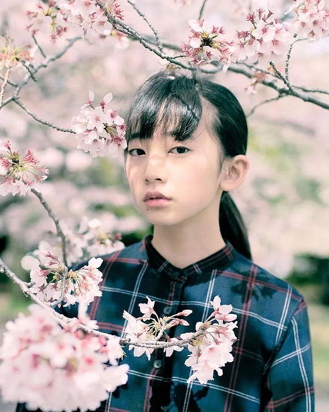 日本14岁女生被选为苏打MV女主角！网友：有点像小松菜奈… - 19