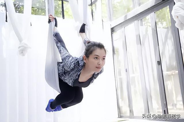 45岁刘涛练瑜伽，身材紧致有型，状态满分！ - 12