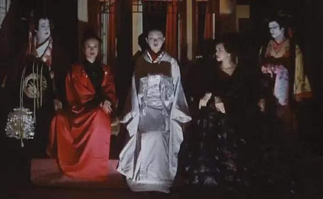 《第一炉香》成为她的绝唱…和田惠美的戏服曾那么惊艳 - 36