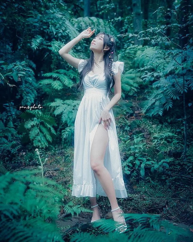 文艺范：中国台湾摄影师阿潘 用电影构图塑造亚洲女性别样风情 - 15