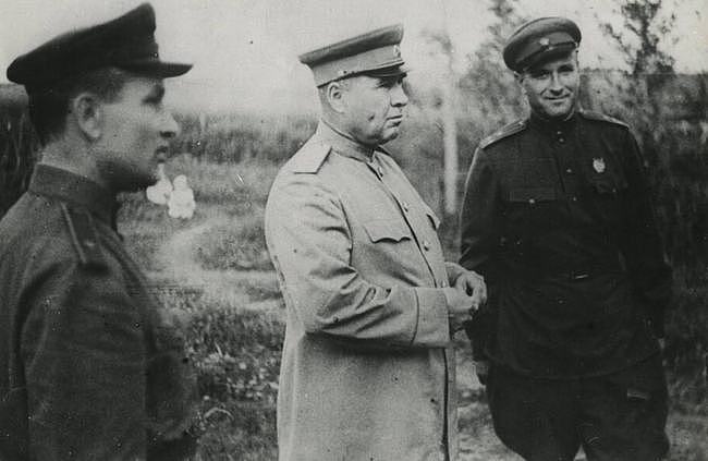 卫国战争中被遗忘的功臣，苏联的无冕元帅，阿帕纳先科大将 - 8