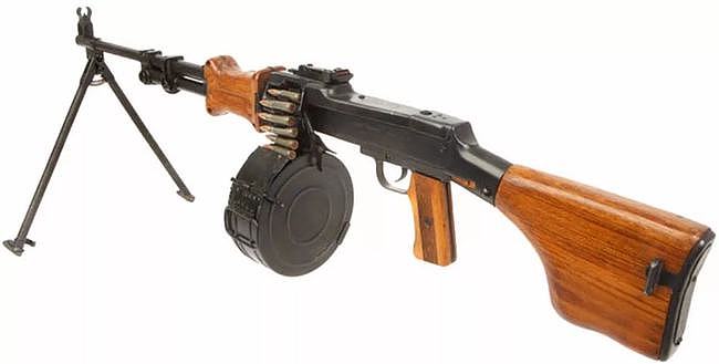 苏联二战只有DP轻机枪？其实捷格加廖夫还有新产品——RPD轻机枪 - 2
