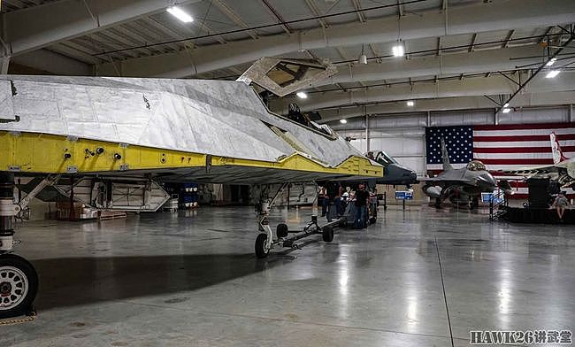 F-117“夜鹰”进入希尔博物馆 拆除机翼剥离隐形涂层 外形更古怪 - 19