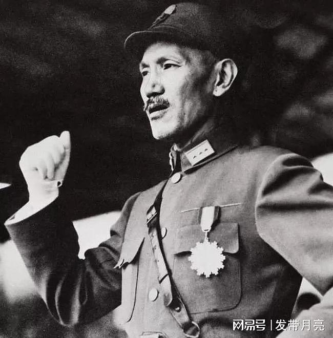 白崇禧逃亡台湾，蒋介石派特务暗杀没死，73岁与护士热恋却暴毙 - 7