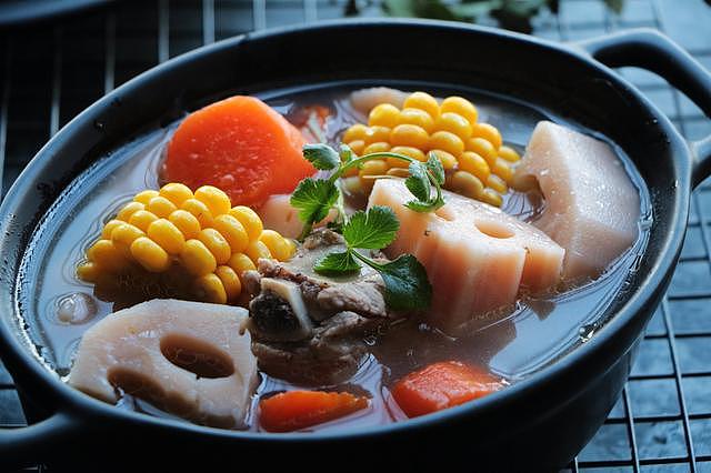 这锅汤不仅防寒保暖还能养胃，只需几样常见食材，简单几步即可！ - 10