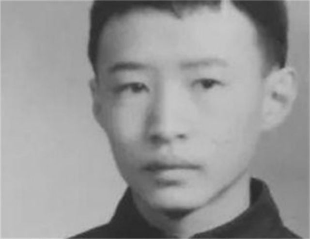 03年，一位俄籍退役中校办中国签证：去中国探亲，我爷爷是刘少奇 - 3