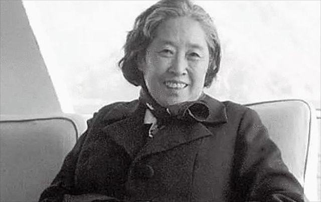 1983年，王光美到毛主席故居参观，临走时一句话道尽一生赤诚 - 2