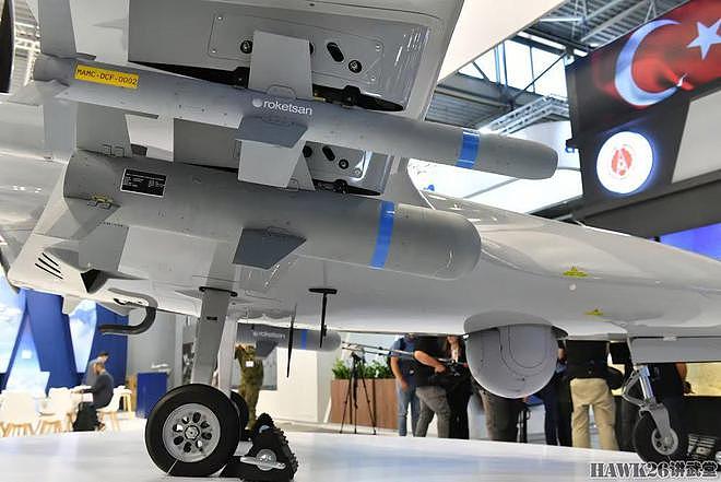 波兰第30届国际防务展览会 正值俄乌冲突 土耳其无人机成为明星 - 15