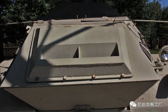 装甲大驼鹿：Sdkfz 8 DB10装甲型实车小赏析 - 33
