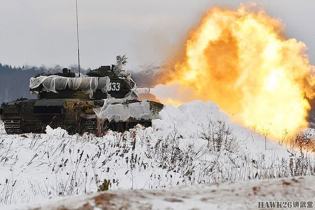 俄罗斯西部军区坦克部队完成校射工作 主炮发出怒吼 进入备战状态 - 7