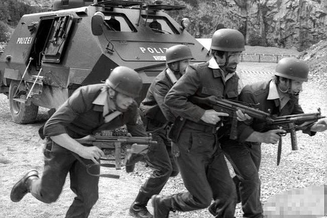 德国特种兵万里赶赴非洲反劫机：1977年10月18日摩加迪沙行动成功 - 8
