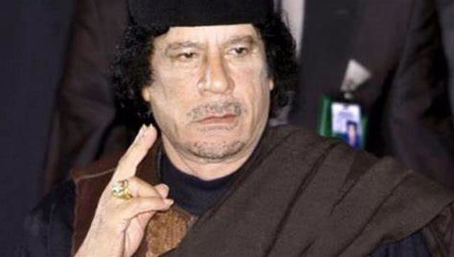 中东狂人卡扎菲：执政42年，逃跑时躲进下水道，被抓后遭暴徒枪杀 - 5