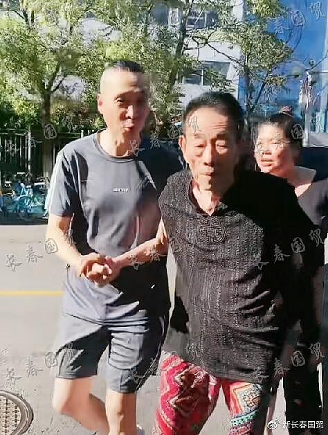 90岁相声名家杨少华罕见露面，骨瘦如柴目光呆滞，健康状态让人担心 - 4