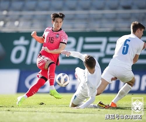 5-1到4-0！韩国男足吊打欧洲鱼腩，韩国梅西2场轰2球，国足比不过 - 3