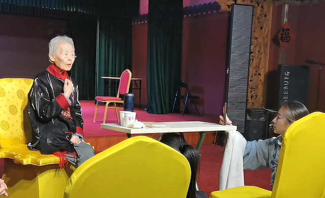 87岁表演家秦肖玉去世，徒弟发声哀悼，生前最后教学视频曝光 - 9