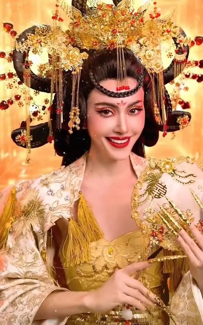 Mai这张在泰国艳压Lisa的脸，换上中式古妆咋比浪姐舞台还惨烈 - 7
