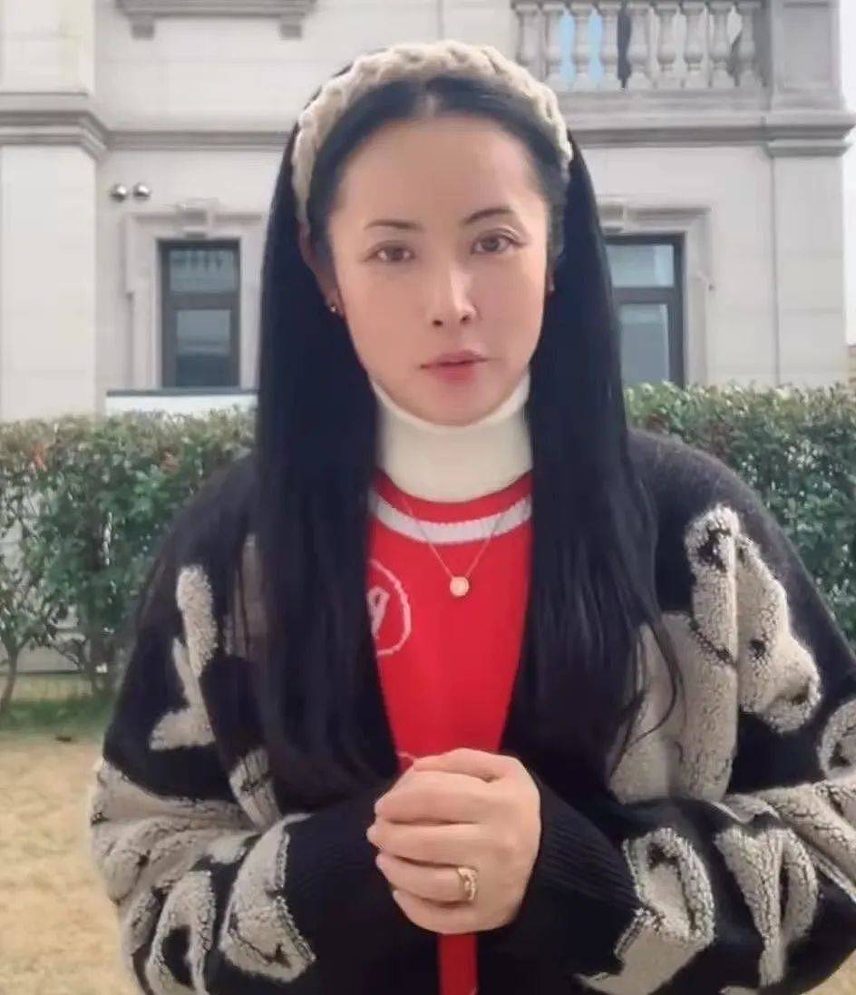 那些老了就演皇后太后的演员，年轻时都是大美人，老了气质依旧 - 22